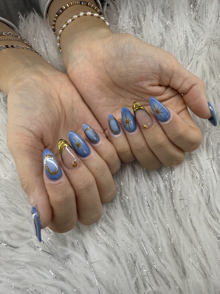 manicure with nail art